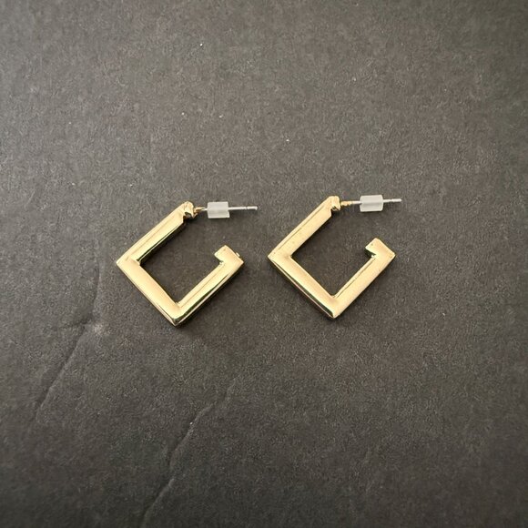 NOC Steve Madden Gold-Tone Geometric Hoop Earrings Set Of 3 Modern Stylish - Picture 8 of 9